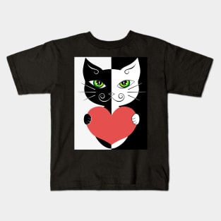 Cat with a heart Kids T-Shirt